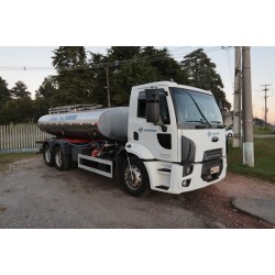 Caminhões-pipa da Sanepar saem para o RS; forças do Estado resgataram 857 pessoas